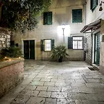 Vila Palace *