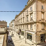 Vila Palace *