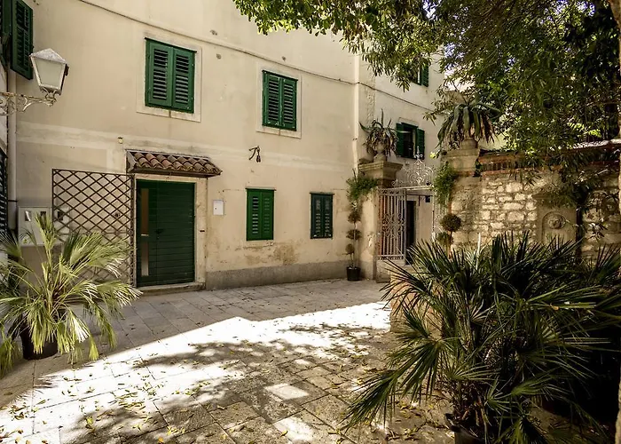 Palace * Split